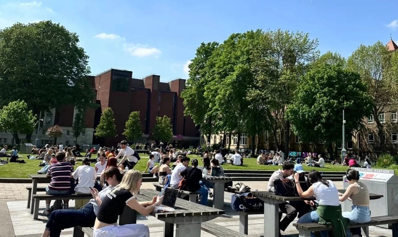 21世纪佳益出国留学